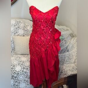 Elegant Red Lace Vintage L.A. Glo Brand 1980s Evening Dress